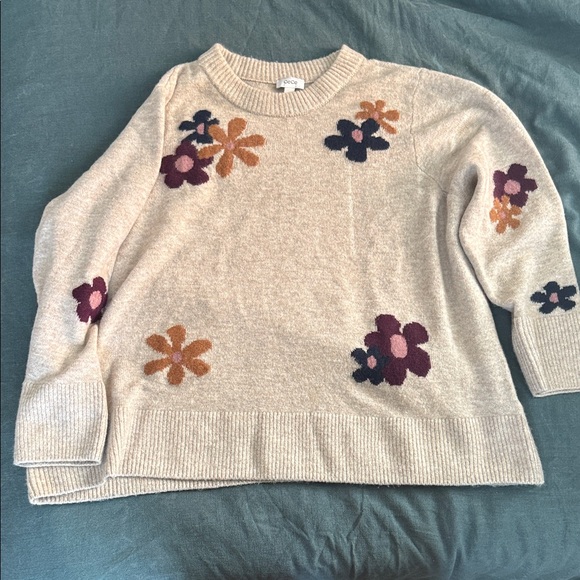 CeCe Sweaters - CeCe Cream Crewneck Sweater with Floral Motif